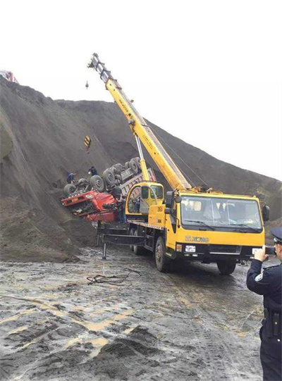 镇远上犹道路救援